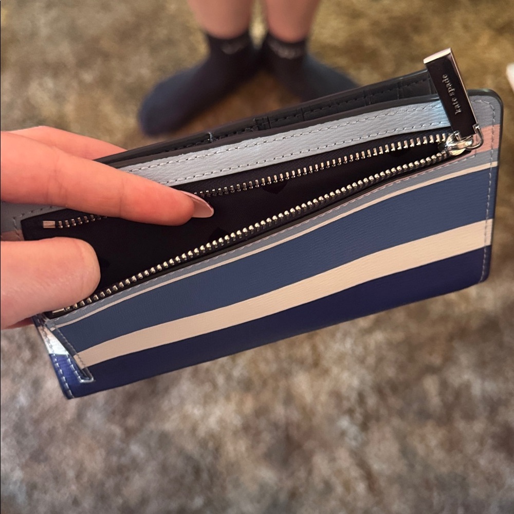 Kate Spade Wallet - Picture 2 of 3